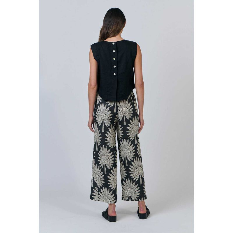 Naturals by O & J Top image number 2